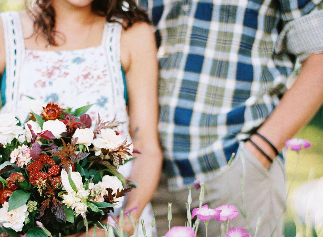 flower farmers pepper harrow farm in iowa, local grown, farming, flowers, farmers market, american grown flowers