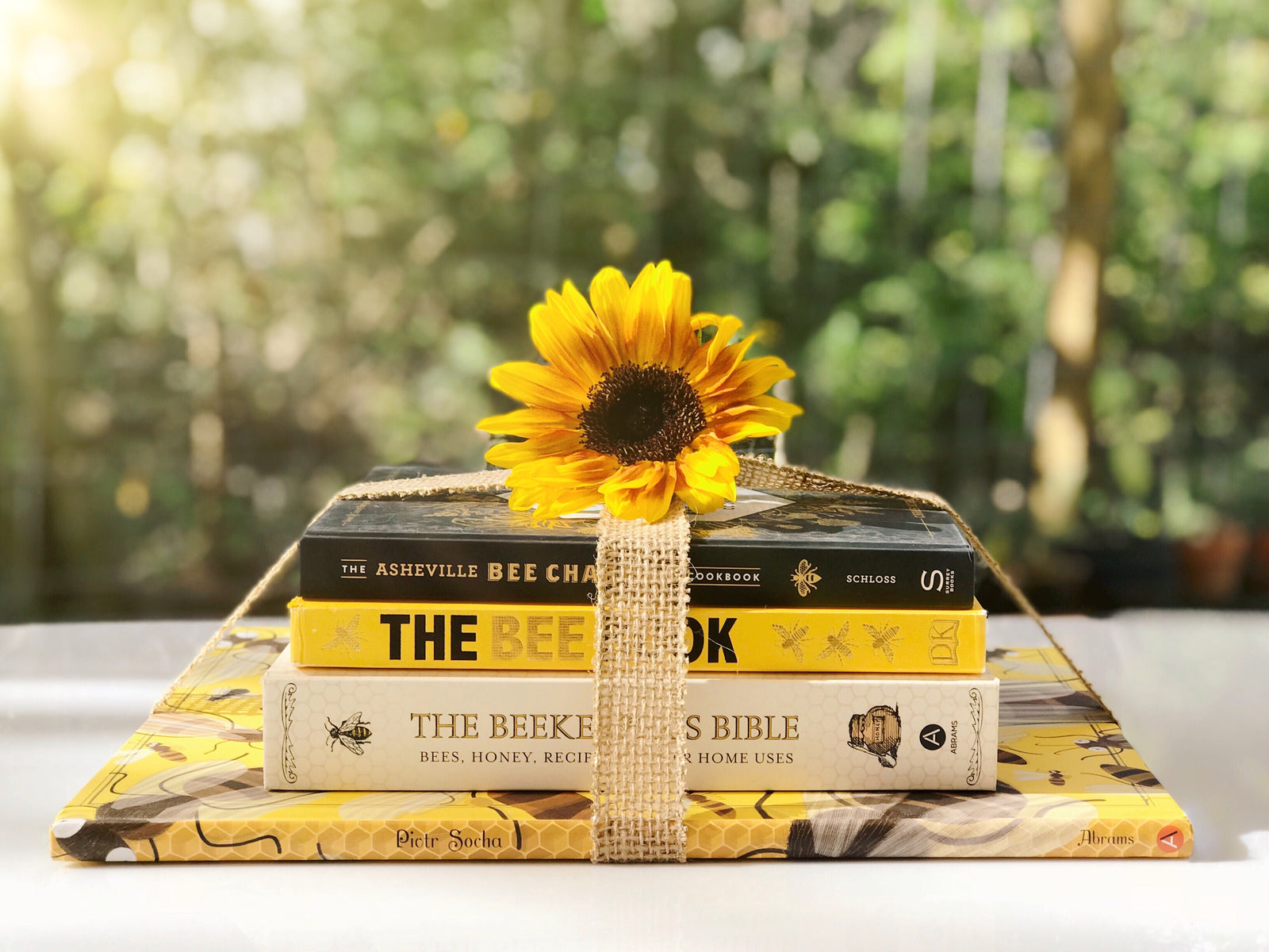 Our Holiday Gift Guide for Bee Lovers